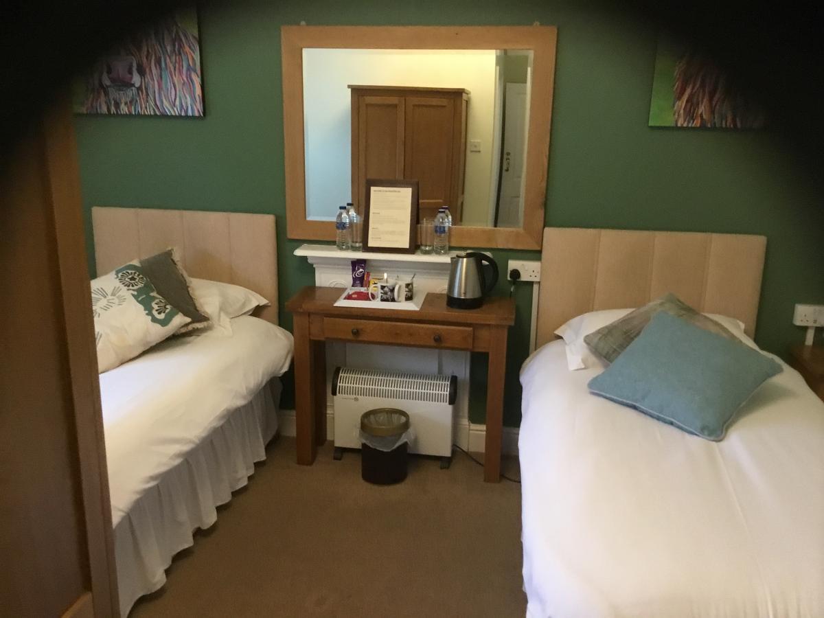 The Cricketers Inn Винчестер Экстерьер фото